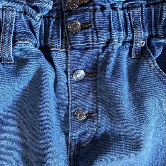 Wild Fable paper bag button fly jeans, copper rivets and silver logo buttons. - Picture 5 of 7